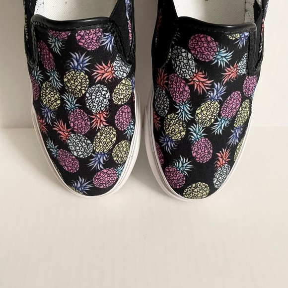 NWOT Sophia Webster Adele Pineapple Print Slip-On Sneaker 7 Black/Multi Canvas - Picture 4 of 14